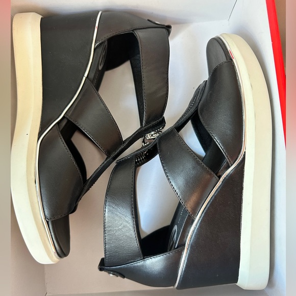 Wishbone Wedge Heels - Black & White - Picture 2 of 4